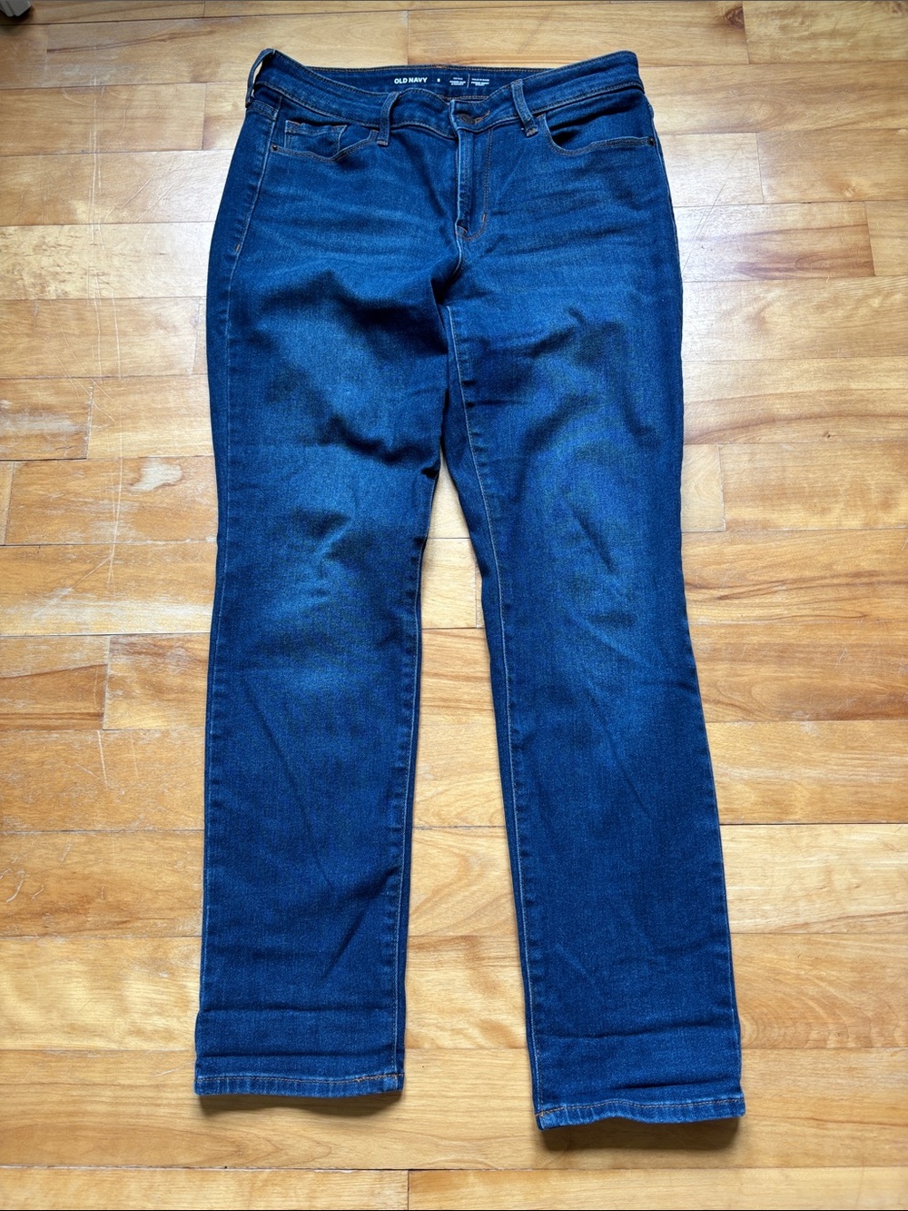29” Old Navy Mid Rise Power Slim straight